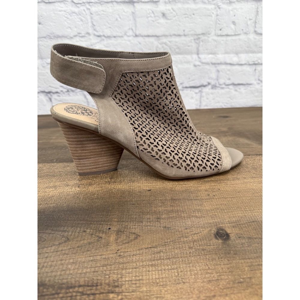 Vince Camuto Womens Dastana Tan Leather Laser Cut Ankle Strap Heeled Booties 11 - Picture 10 of 11